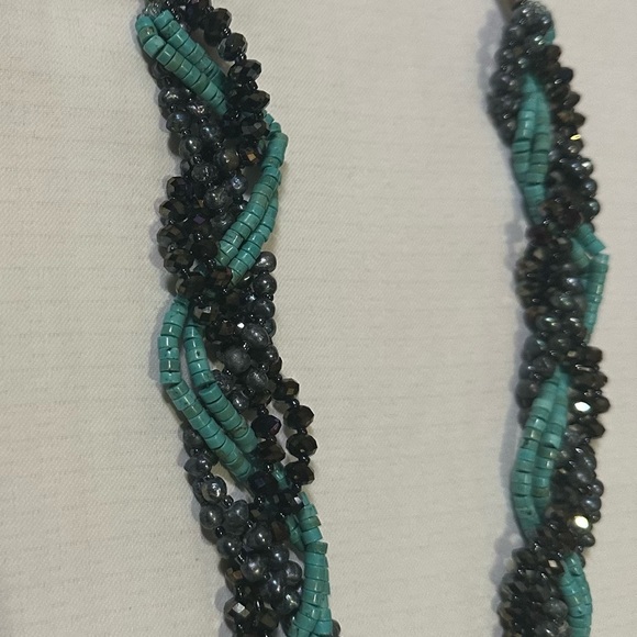 Turquoise Necklace - Picture 4 of 6